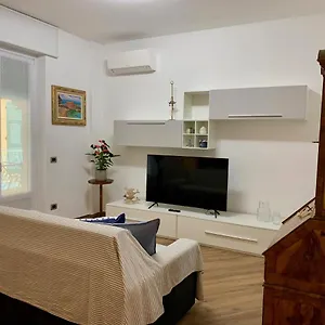 la-casa-dei-nonni-levanto.hotelitalianriviera.com/